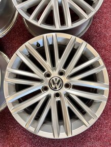 5x112 R17 originál alu disky VW Tiguan 5N - 3