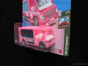 Hot Wheels Barbie Dream Camper - 3