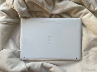 Macbook (mid 2010) a Macbook 2006 - 3