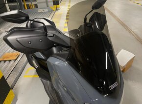 Deflektor na riaditka Yamaha XMAX - 3