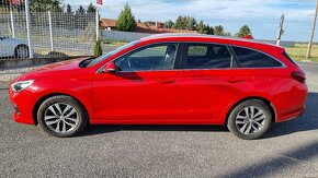 Hyundai i30 CW 1.6 CRDi 115 Comfort za 13.690 € s DPH - 3