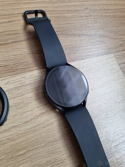 Samsung Galaxy Watch 5 44 mm, grafitové - 3