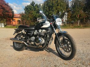 Triumph Bonneville T100 - 3