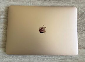 MacBook Air zlatý (Retina, 13-palcový, 2020) - 3