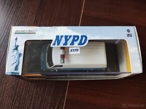 Dodge Ram B250 Van NYPD 1987 1:43 - 3