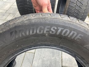 Bridgestone 225/65 R16C celoročné pneu - 3