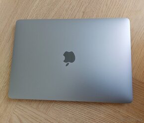 MacBook Air M1 - 2 rocny - 3