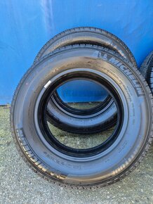 Michelin Latitude Tour HP 215/65 R16 - 3