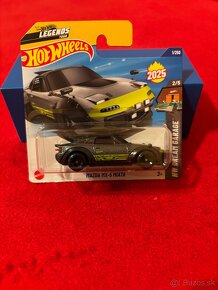 Hot Wheels Mazda - 3