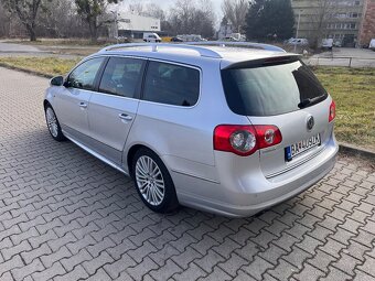 Volkswagen Passat Variant 3.2 Fsi R line - 3