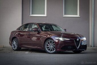 Alfa Romeo Giulia 2.2 Diesel 210 AT AWD Veloce - 3