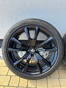 Bmw 275/40 R22 , 315/35 R22 - 3