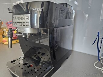 Delonghi Magnifica S Plus ECAM22.320.B - 3