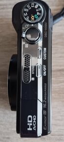 Sony DSC-HX 9V - 3