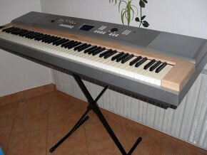 Digitální piano Yamaha Portable Grand DGX 620 - 3