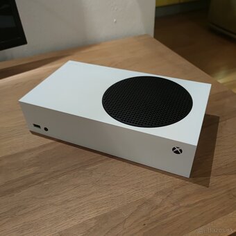 Xbox Series S + Ovládač - 3