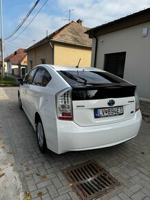 Toyota Prius 1.8 I VVT-i Hybrid - 3