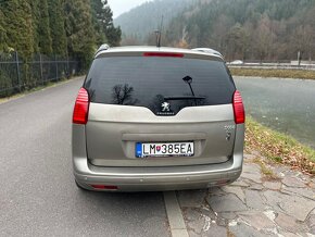 Peugeot 5008 r.v.2017 7miestny - 3