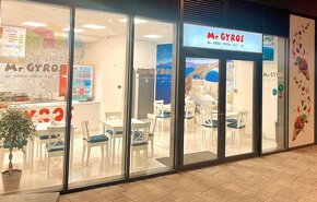 Na prenájom zariadený gastro priestor Mr. Gyros 50 m² BA - K - 3