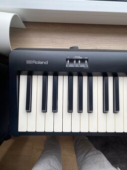 Digital piano Roland FP- 10 + stand - 3