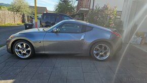 Nissan 370z - 3