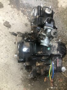 Predam svorkolku 125 3t  prídem ktomu aj pitbike motor 125 4 - 3