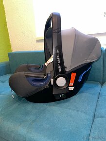 Britax Romer baby safe2 I-size velmi dobrý stav - 3