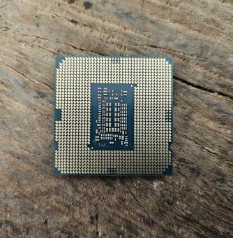 Intel Core i3-10100F - 3