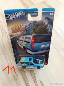 Autíčka Hotwheels Volvo - 3