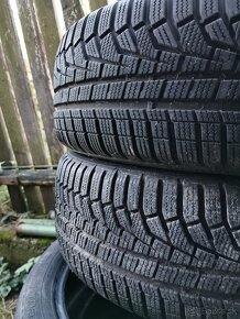 2 Zimne pneumatiky 215/55 R16 Hankook - 3