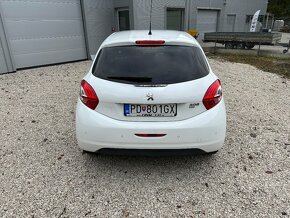 Peugeot 208 1.6 e-HDi Allure automat 6st - 3