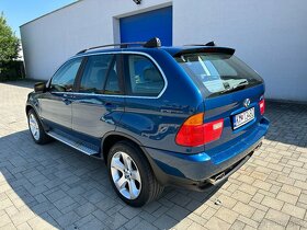 BMW X5 4.4i A/T - 3