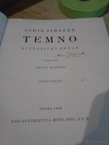 Alois Jirásek - Temno(1926) - podpis autora - 3