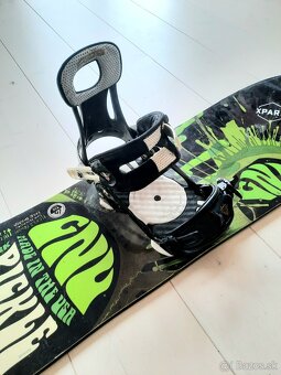 snowboard GNU - 3