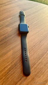 Predam hodinky Apple Watch 7 - velkost 45mm, cierne - 3