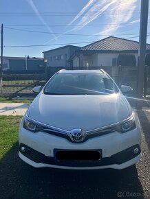 Toyota Auris 1.6 l Valvematic - 3