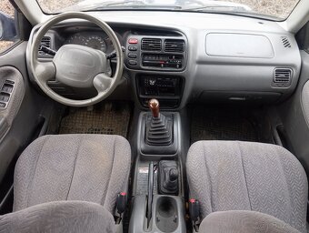 Suzuki Grand Vitara 2.0 TD 4x4 - 3