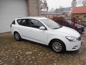 Kia Cee´d 1.6 CRDi VGT EX - 3