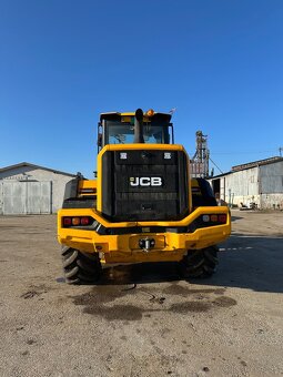 JCB 427 - 3