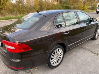 Škoda Superb 2 Facelift Sedan 2014 - 3