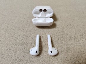 Apple Airpods 1 - originálne bluetooth slúchadlá. - 3