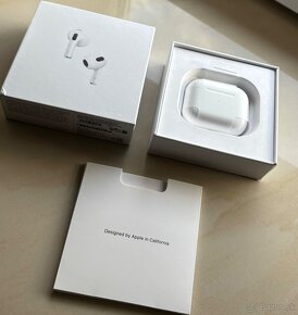 Apple AirPods 3 - 3