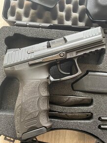 HK P30 - 3