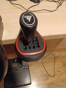 Predám volant Thrustmaster T248 s pedálmi a radiacou pákou - 3