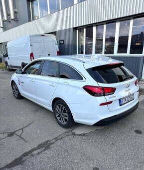 HYUNDAI i30 combi 1,4 T-GDi 2020 benzín 103 kW - 3