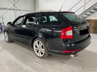 ŠKODA OCTAVIA RS FACELIFT 2.0 TFSI MANUÁL - 3