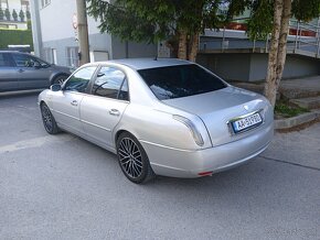 Predám Lancia thessis,2,4jtd,129kw,rv 2006 - 3