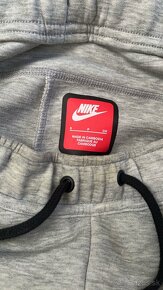 Nike Tech Fleece tepláky - 3