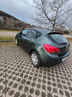 Opel Astra J - 3