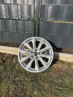 Audi elektróny 5x112 R17 - 3